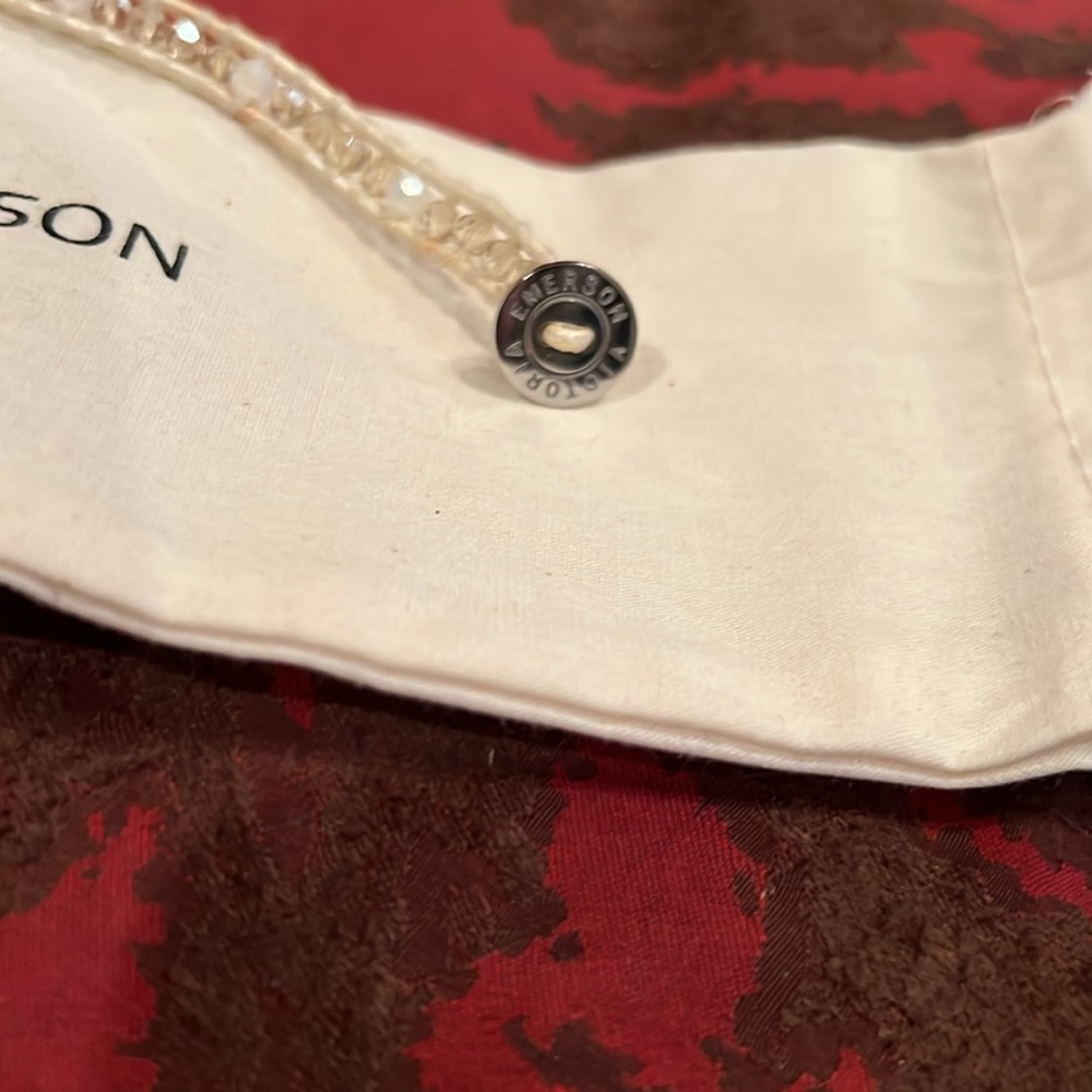 Victoria Emerson neutral off white beige adjustable bracelet sparkles new - Picture 2 of 4